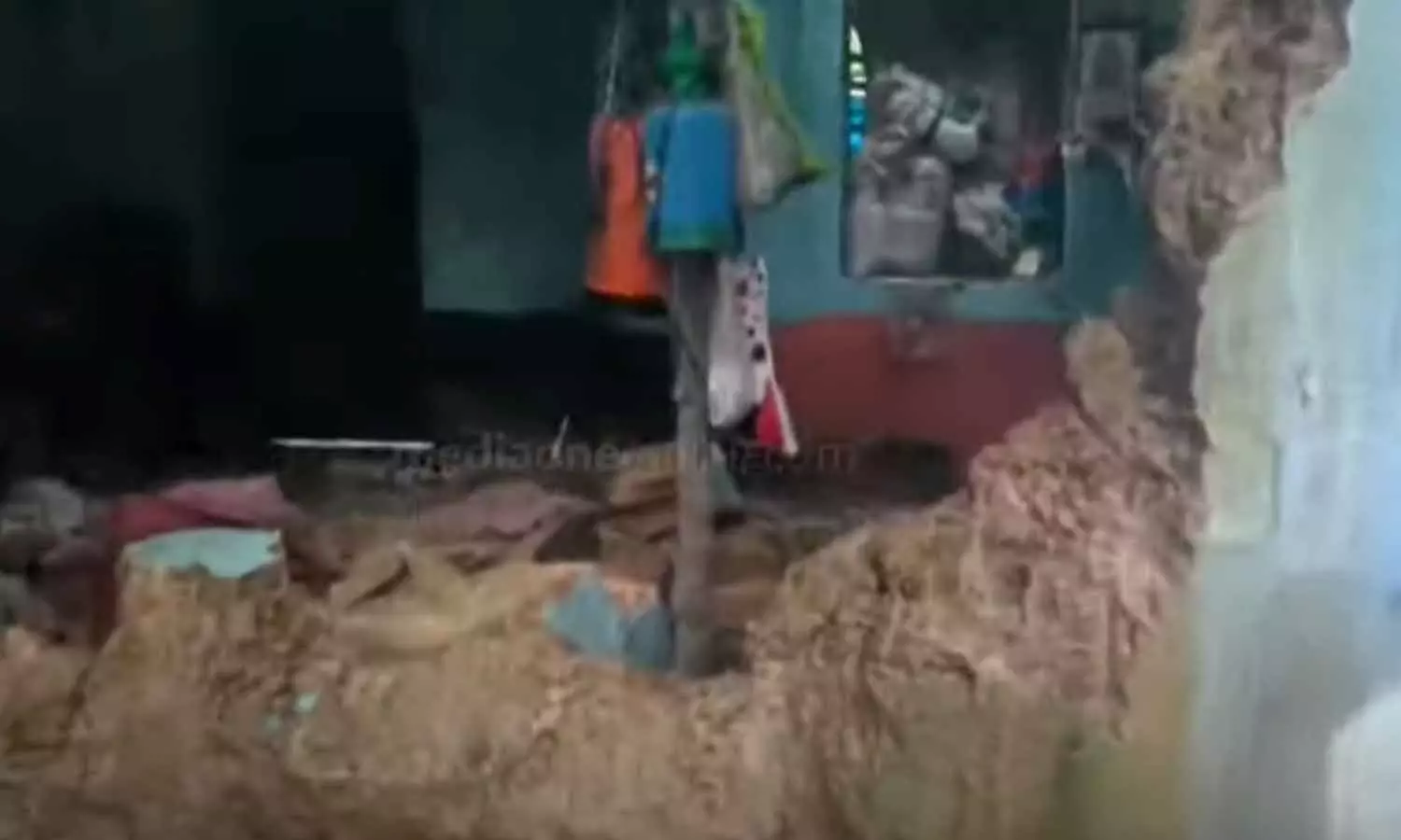 Palakkad mother and son dies after house collapse