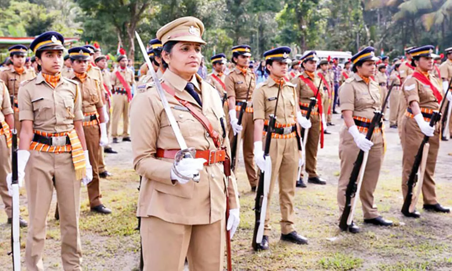 Kanhangad DYSP Babu Peringeth orders that women police officers should be kept on duty at busy junctions