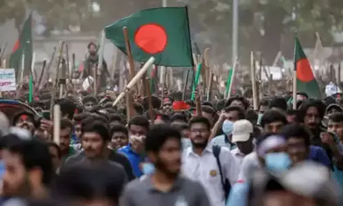 ബംഗ്ലാദേശിൽ സംഘർഷം വ്യാപിക്കുന്നു; ആയിരം വിദ്യാർഥികൾ മടങ്ങിയെത്തി ബംഗ്ലാദേശിൽ സംഘർഷം വ്യാപിക്കുന്നു; ആയിരം വിദ്യാർഥികൾ മടങ്ങിയെത്തി