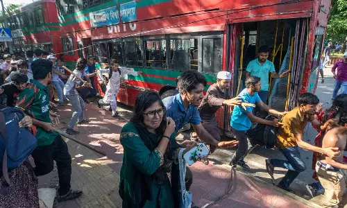 3 million people were killed; Who are the controversial Razakars in Bangladesh?student protest,awami leaug,sheik haseena,latest news കൊന്നുതളളിയത് 3 ദശലക്ഷം പേരെ; ആരാണ് ബംഗ്ലാദേശിൽ ചർച്ചയാകുന്ന റസാക്കാറുകൾ?