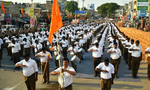 Government Staff In Sangh ,RSS, government employees,RSSban,RSS ban lift,Sangh activities,ആര്‍.എസ്.എസ് നിരോധനം,മോദി സര്‍ക്കാര്‍