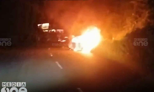 A person died when his car caught fire in Kumali