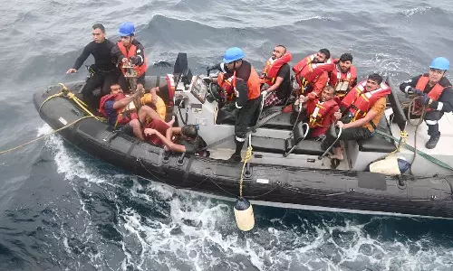 ദുകം തീരത്തെ എണ്ണക്കപ്പൽ അപകടം: രക്ഷാ പ്രവർത്തനം അവസാനിപ്പിച്ചു