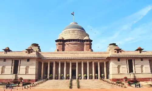 രാഷ്ട്രപതി ഭവനിലും പേരുമാറ്റം; ദർബാർ ഹാൾ ഇനി ഗണതന്ത്ര മണ്ഡപം