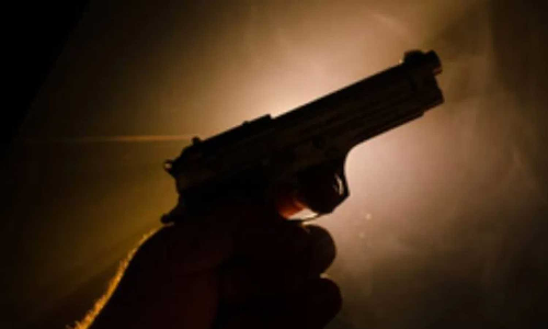 തിരുവനന്തപുരത്ത് വീട്ടിൽക്കയറി യുവതിക്ക് നേരെ വെടിവെച്ചു