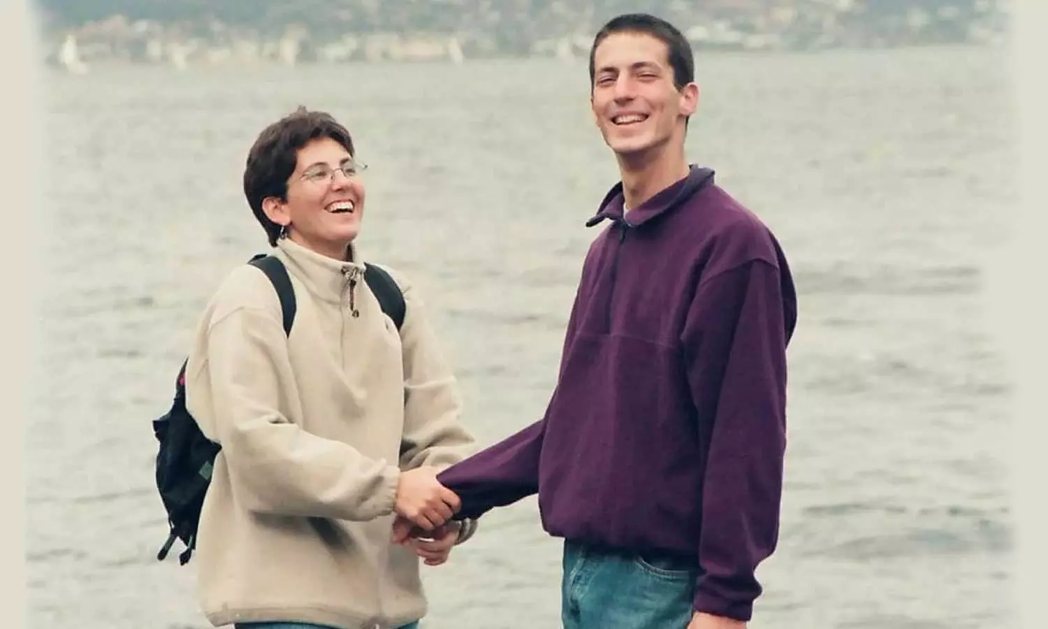 ലിയാത് ബെയ്നിന് ആറ്റ്സിലി ഭര്ത്താവിനൊപ്പം ലിയാത് ബെയ്നിന് ആറ്റ്സിലി ഭര്ത്താവിനൊപ്പം