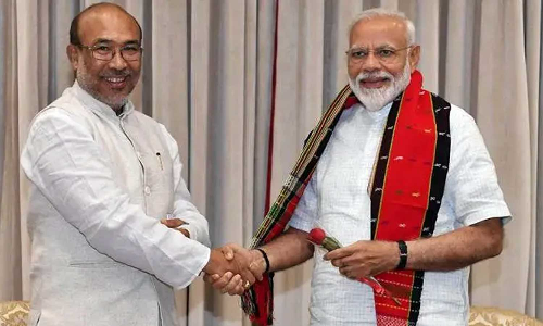 മണിപ്പൂരിൽ പരമാവധി വേഗത്തിൽ പരിഹാരം കാണണം; ബീരേൻ സിങ്ങുമായി ചർച്ച നടത്തി മോദി