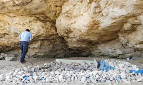 Archaeological excavations at Natif Caves in Hasik, Dhofar have unearthed evidence of the oldest fishing community in the Arabian Peninsula.