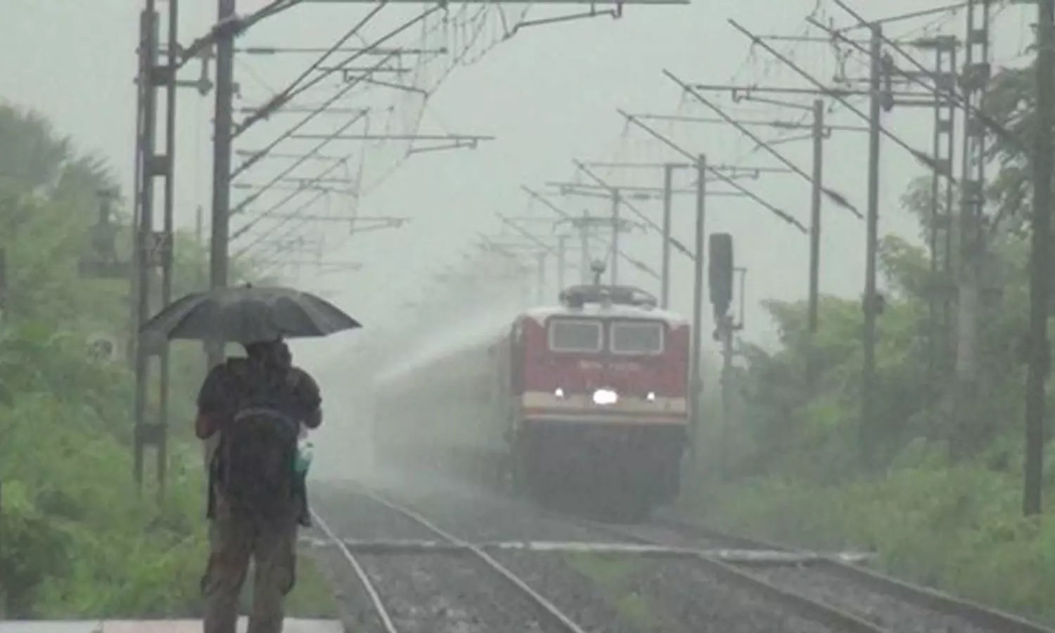 Heavy rain,trains cancelled today,trains cancelled in kerala,Kerala rains and landslides,latest malayalam newsകനത്തമഴ,ട്രെയിനുകള്‍ റദ്ദാക്കി,കേരള,