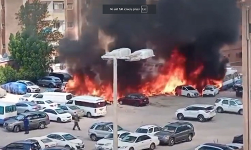 കുവൈത്തിൽ നിരവധി വാഹനങ്ങൾക്ക് തീപിടിച്ചു