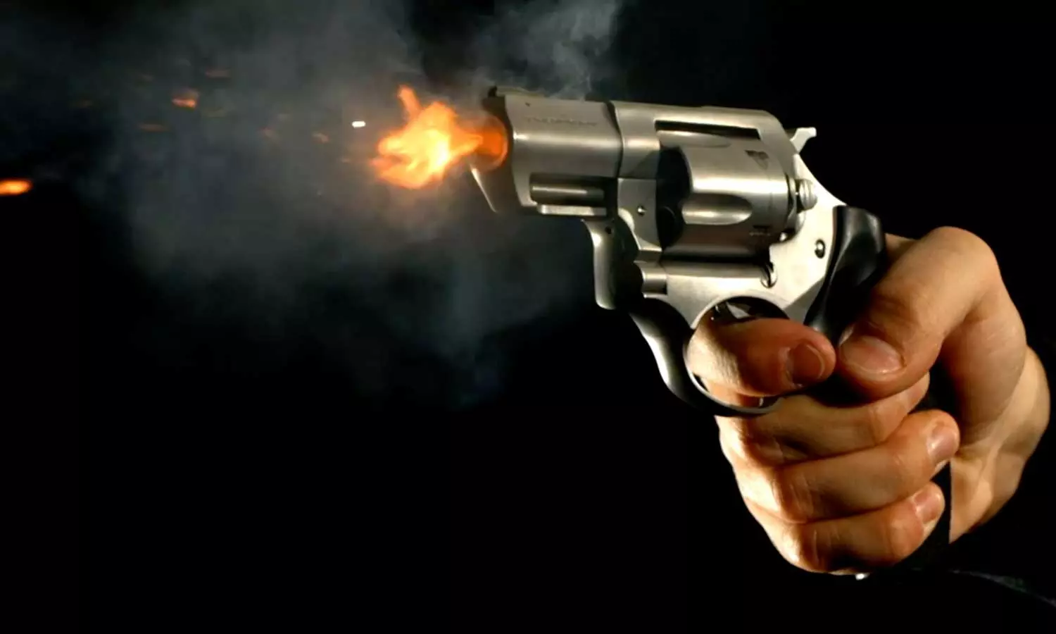 5-year-old carries gun to school, shoots another student