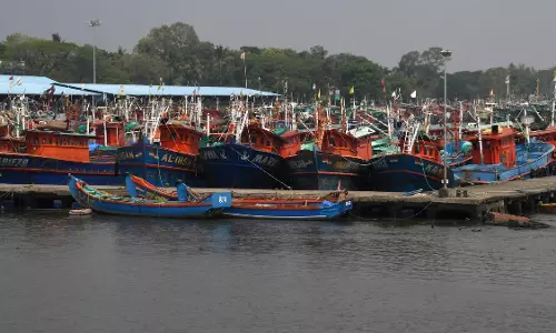 Trawling ban kerala