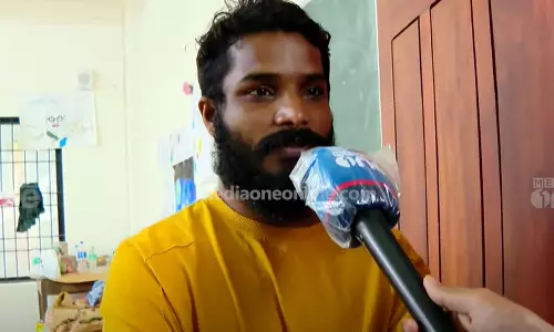 എന്റെ അച്ഛനും അമ്മയും പെങ്ങളും കുട്ടിയുമൊക്കെ മരിച്ചു, കുടുംബത്തിലെ 9 പേരെയാ എനിക്ക് നഷ്ടമായത്... എന്റെ അച്ഛനും അമ്മയും പെങ്ങളും കുട്ടിയുമൊക്കെ മരിച്ചു, കുടുംബത്തിലെ 9 പേരെയാ എനിക്ക് നഷ്ടമായത്...