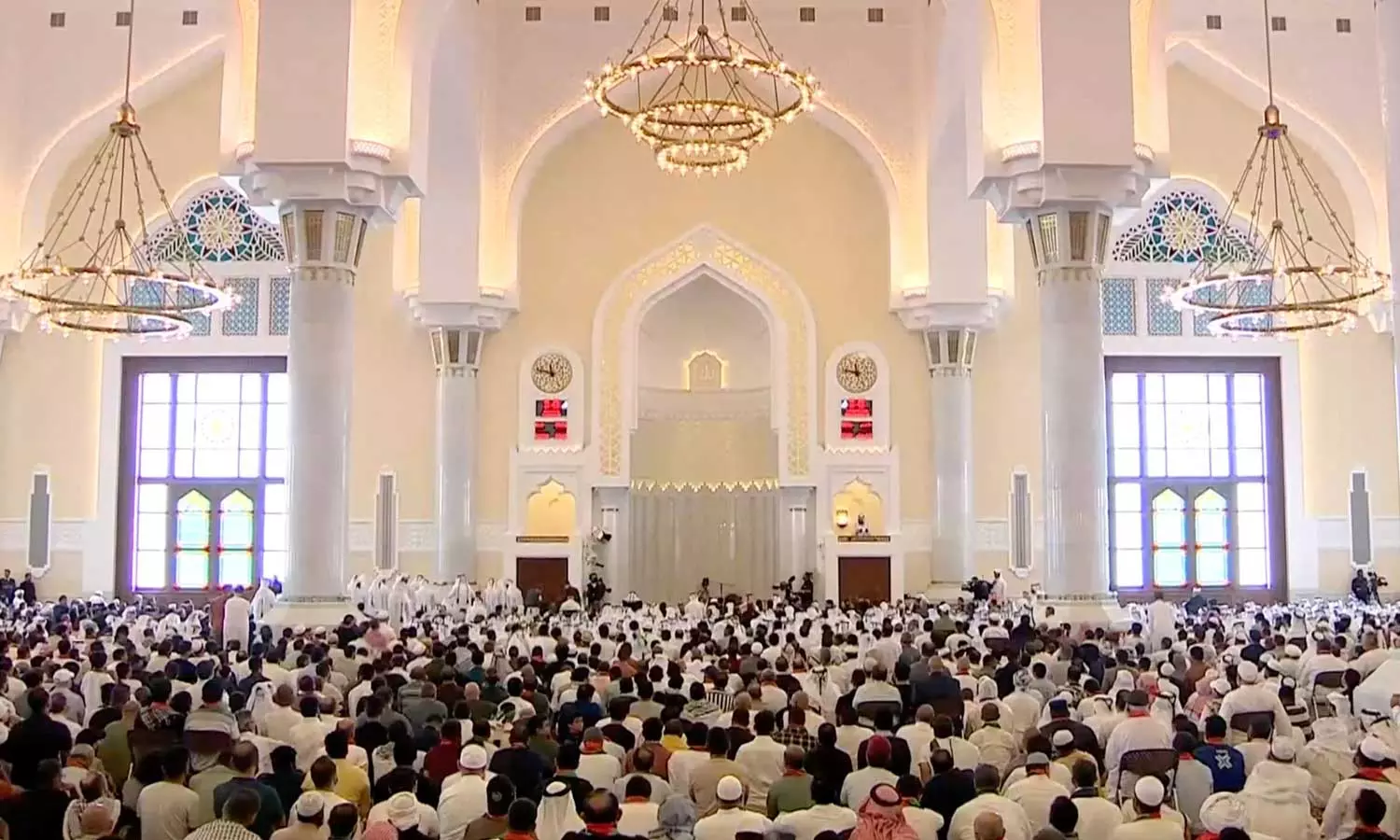 ദോഹയില് നടന്ന മയ്യിത്ത് നമസ്കാരത്തില്നിന്ന് ദോഹയില് നടന്ന മയ്യിത്ത് നമസ്കാരത്തില്നിന്ന്