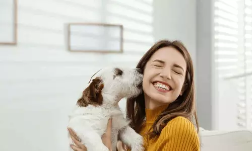 Bonding with pets, especially dogs, can reduce stress in women: US study, latest news വളർത്തുമൃഗങ്ങളുമായി പ്രത്യേകിച്ച് നായ്കളുമായുള്ള ബന്ധം സ്ത്രീകളിലെ മാനസികസമ്മർദ്ദം കുറയ്ക്കും: യു.എസ് പഠനം