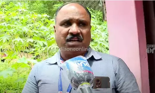 അന്ന് എനിക്കുവേണ്ടി കരഞ്ഞവരൊന്നും ഇന്നില്ല... എല്ലാവരും പോയി ഉള്ളുപൊള്ളി ഉണ്ണിമാഷ് അന്ന് എനിക്കുവേണ്ടി കരഞ്ഞവരൊന്നും ഇന്നില്ല... എല്ലാവരും പോയി ഉള്ളുപൊള്ളി ഉണ്ണിമാഷ്