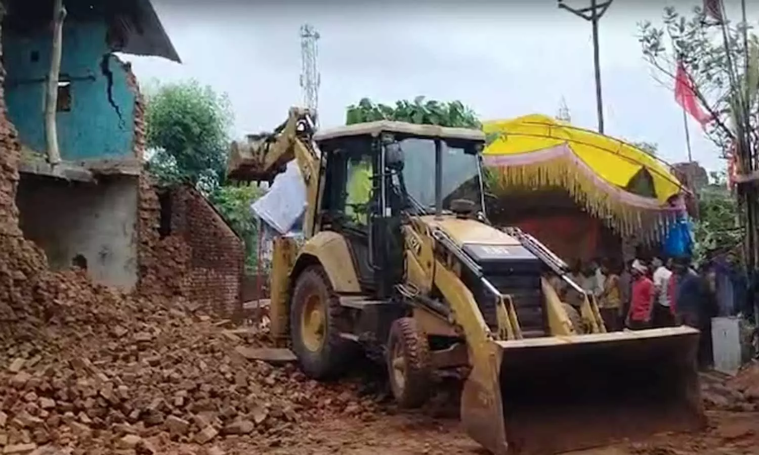 8 children killed in Temple wall collapses in Madhya Pradesh