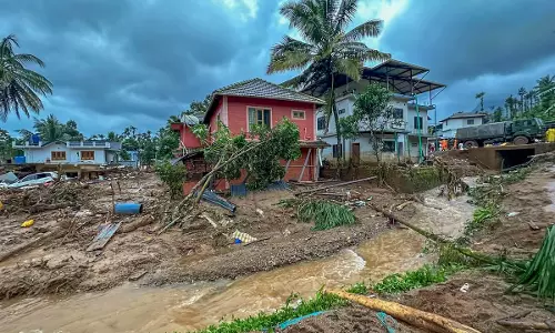 ചാലിയാറിൽ തിരച്ചിൽ ഊര്‍ജിതം; സൂചിപ്പാറയിലേക്ക് തിരച്ചിലിന് പ്രത്യേക സംഘം