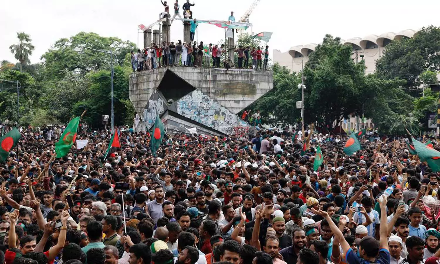 Bangladesh President Dissolves Parliament Following Sheikh Hasinas Ouster