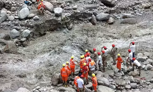 ഹിമാചൽ മേഘവിസ്‌ഫോടനം; കാണാതായ 50 പേർക്കായുള്ള തിരച്ചിൽ തുടരുന്നു