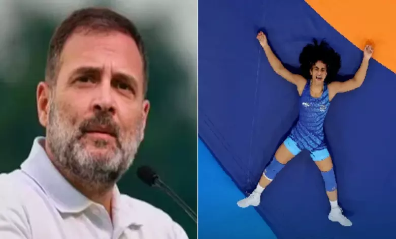 vinesh phogat-rahul gandhi vinesh phogat-rahul gandhi