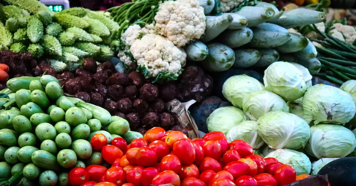 Ministry of Public Health of Qatar has intensified surveillance in local markets to ensure the safety of food items.