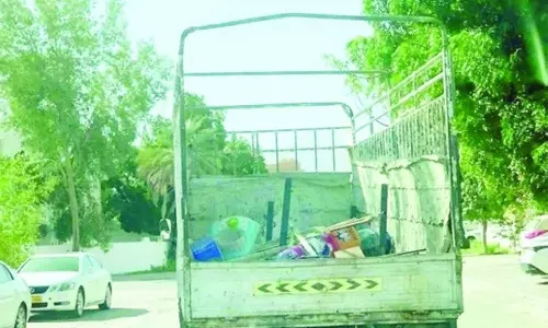 വീടുകളിൽ നിന്ന് പാഴ്‌വസ്തുക്കൾ ശേഖരിക്കുന്നതിന് കർശന നിയന്ത്രണം ഏർപ്പെടുത്തി മസ്‌കത്ത് മുനിസിപാലിറ്റി