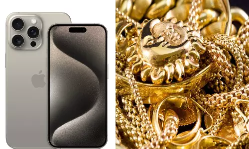 Girlfriends birthday: 9th grader steals mothers gold to gift iPhone, latest news, national news malayalam, മലായളം വാർത്ത, ലേറ്റസ്റ്റ് ന്യൂസ് മലയാളം, കാമുകിയുടെ പിറന്നാൾ: ഐഫോൺ സമ്മാനിക്കാൻ അമ്മയുടെ സ്വർണം മോഷ്ടിച്ച് ഒമ്പതാം ക്ലാസുകാരൻ