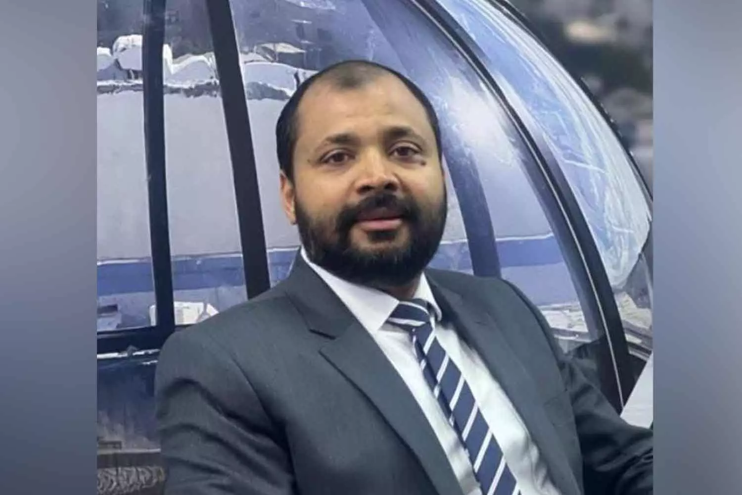 മക്കയിൽ പിതാവിന്റെ ഖബറടക്കം പൂർത്തിയാക്കി മടങ്ങവെ മകൻ വാഹനപകടത്തിൽ മരിച്ചു മക്കയിൽ പിതാവിന്റെ ഖബറടക്കം പൂർത്തിയാക്കി മടങ്ങവെ മകൻ വാഹനപകടത്തിൽ മരിച്ചു