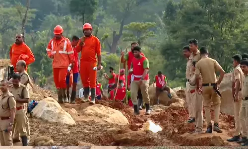 mudakkai landslide,Soochippara,breaking news malayalam,ബ്രേക്കിങ് ന്യൂസ് മലയാളം,മുണ്ടക്കൈ ഉരുള്പൊട്ടല്,മുണ്ടക്കൈ ദുരന്തം,വയനാട് ഉരുള്പൊട്ടല് mudakkai landslide,Soochippara,breaking news malayalam,ബ്രേക്കിങ് ന്യൂസ് മലയാളം,മുണ്ടക്കൈ ഉരുള്പൊട്ടല്,മുണ്ടക്കൈ ദുരന്തം,വയനാട് ഉരുള്പൊട്ടല്