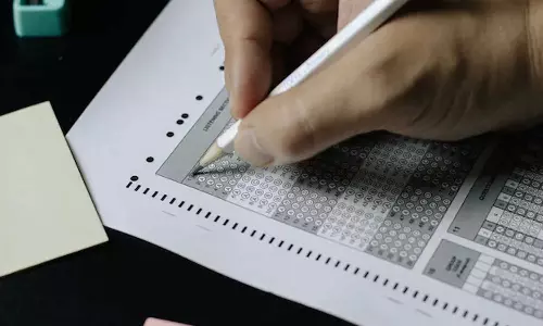 നീറ്റ് പിജി പരീക്ഷ മാറ്റിവെക്കണമെന്ന ഹരജി തള്ളി