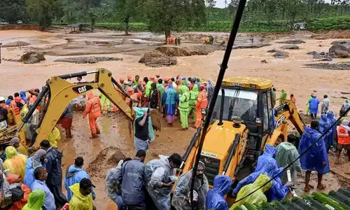 വയനാട് ഉരുൾപൊട്ടൽ; ദുരന്തമേഖലയിലെ കോളജ് വിദ്യാർഥികൾക്ക് പരീക്ഷയിൽ ഇളവ്