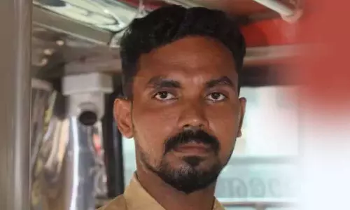 The bus conductor, who was under treatment, dies after falling from a running bus in Malappurams Kottakkal