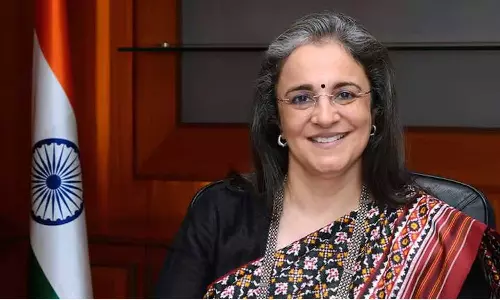 മാധബി ബുച്ചിനെതിരായ ഹിൻഡൻബർഗ് റിപ്പോര്‍ട്ട്; ഞെട്ടിയെന്ന് കോൺഗ്രസ്