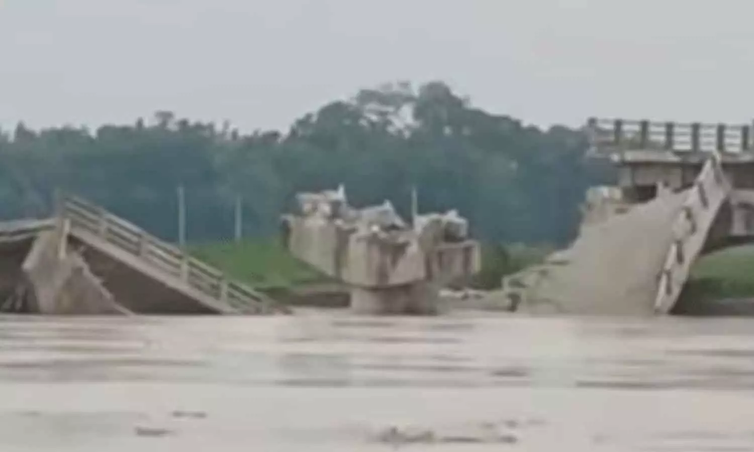 Bridge collapse representational image Bridge collapse representational image