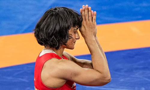 വെള്ളി മെഡൽ പങ്കിടണം; വിനേഷ് ഫോഗട്ടിന്‍റെ അപ്പീലിൽ വിധി ചൊവ്വാഴ്ച