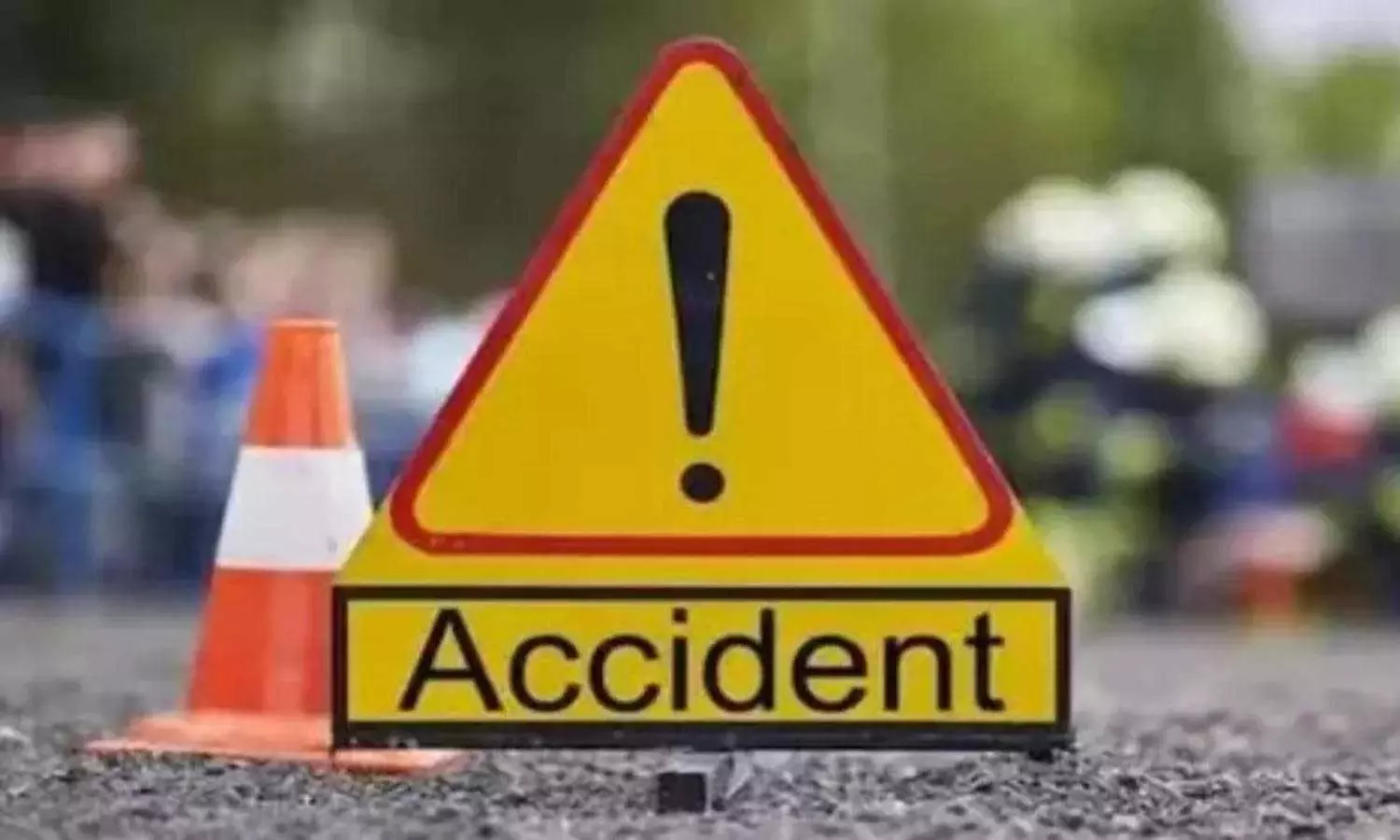man who was sleeping on the road died after being boarded by a bus in aluva