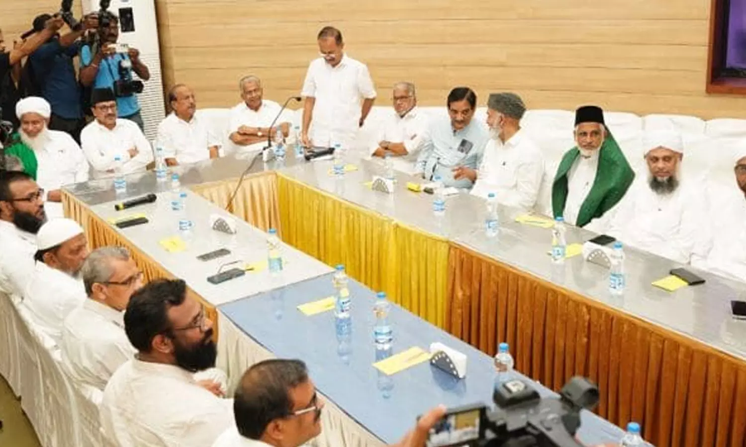 വഖഫ് നിയമ ഭേദഗതി; മുസ്ലിം കോർഡിനേഷൻ യോഗം ഇന്ന് വഖഫ് നിയമ ഭേദഗതി; മുസ്ലിം കോർഡിനേഷൻ യോഗം ഇന്ന്