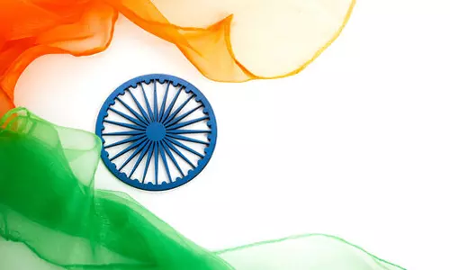 Independence Day: Governor, Chief Minister and Leader of Opposition extend greetings,latest news malayalam സ്വാതന്ത്ര്യ ദിനം: ആശംസകൾ നേർന്ന് ​ഗവർണറും മുഖ്യമന്ത്രിയും പ്രതിപക്ഷ നേതാവും