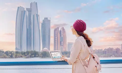 അബൂദബിയിൽ എ.ഐ ഉൾപ്പടെ 30 മേഖലയിൽ കൂടി ഫ്രീലാൻസ് ലൈസൻസ് അനുവദിക്കും