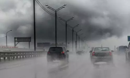 ഒമാനിൽ തിങ്കളാഴ്ച മുതൽ ശക്തമായ മഴയ്ക്ക് സാധ്യത