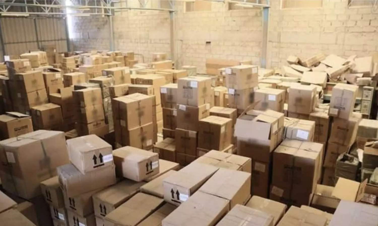 റാസൽഖൈമയിൽ വ്യാജ ഉൽപന്നങ്ങളുടെ വൻശേഖരം പിടികൂടി