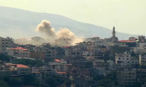 ഗോലാൻ കുന്നിൽ ഹിസ്ബുല്ലയുടെ ആക്രമണമെന്ന് റിപ്പോർട്ട്; പതിച്ചത് 50 ലേറെ റോക്കറ്റുകള്‍