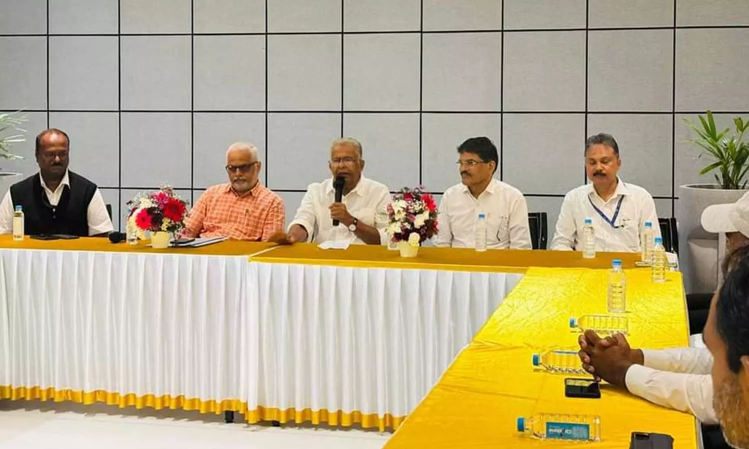 Airport Director S Suresh assures E.T Muhammed Basheer MP that immediate action will be taken against parking fee issue at Karipur Airport