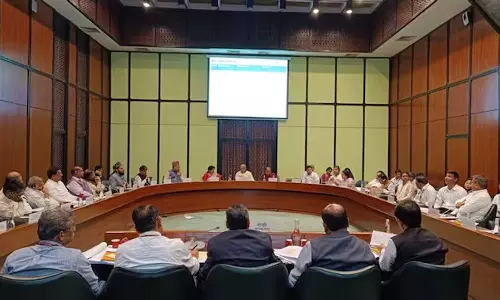 വഖഫ് ബിൽ;  സംയുക്ത സമിതി യോഗത്തിൽ സഖ്യകക്ഷികൾ കൈവിട്ടു, പ്രതിരോധത്തിലായി ബി.ജെ.പി