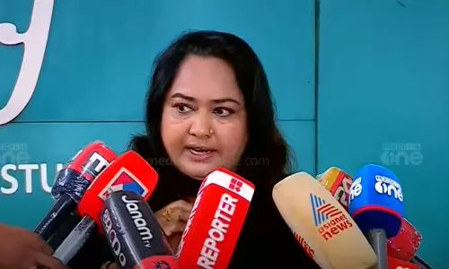 രഞ്ജിത്ത് അന്വേഷണം നേരിടണം, പരാതി കൊടുത്തില്ലേല് കേസ് തേഞ്ഞുമാഞ്ഞ് പോകും: നടി ഉഷ രഞ്ജിത്ത് അന്വേഷണം നേരിടണം, പരാതി കൊടുത്തില്ലേല് കേസ് തേഞ്ഞുമാഞ്ഞ് പോകും: നടി ഉഷ