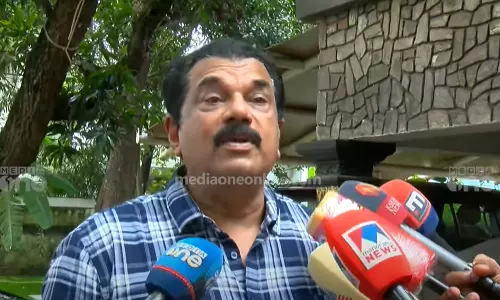 പിന്നിൽ രാഷ്ട്രീയ ലക്ഷ്യം, ആരോപണം ഉന്നയിച്ച യുവതിയെ ഇതുവരെ കണ്ടിട്ടില്ല: എം മുകേഷ്