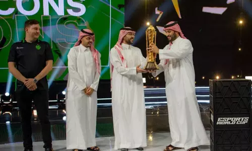 ഇ-സ്‌പോർട്‌സ് ലോകകപ്പിന് സമാപനം;  സൗദി ക്ലബ്ബായ ടീം ഫാൽക്കൺസ് ജേതാക്കൾ