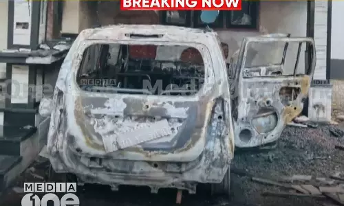 പിതാവ് താക്കോൽ നൽകിയില്ല; മകൻ കാർ കത്തിച്ചതായി പരാതി