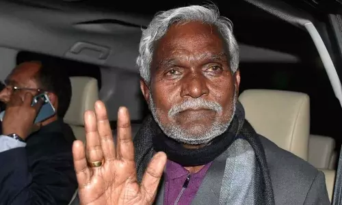 Champai Soren quits Jharkhand Mukti Morcha will join bjp